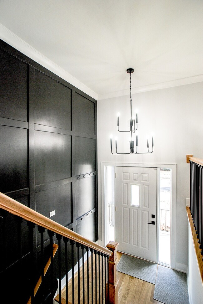 Foto del edificio - 1034 Forest Ln