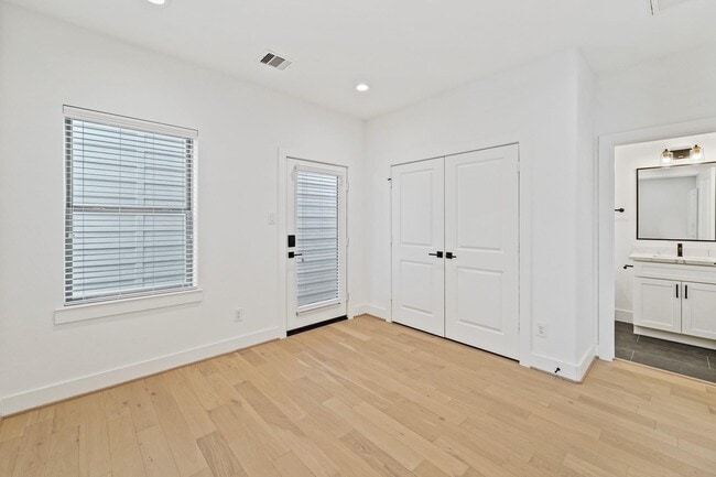 Building Photo - 1108 Brooks St