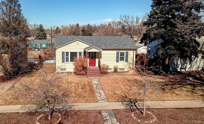 Photo - 1310 Columbia St House