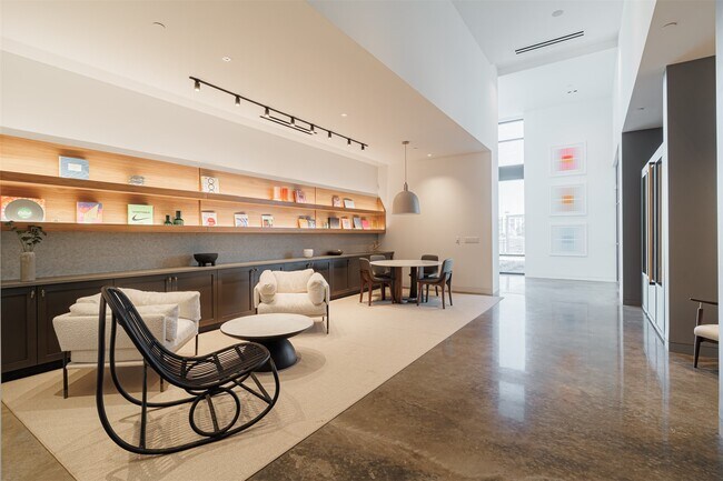 Foto del edificio - 10505 Deerwood Rd