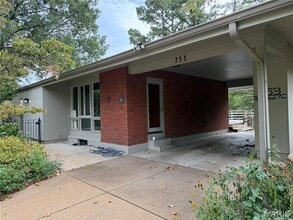 Building Photo - 753 W Jewel Ave