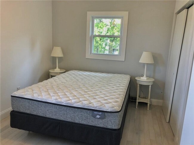 Building Photo - 30 Warren Ave