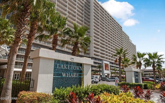 Bienvenido a Laketown Wharf - 9860 S Thomas Dr