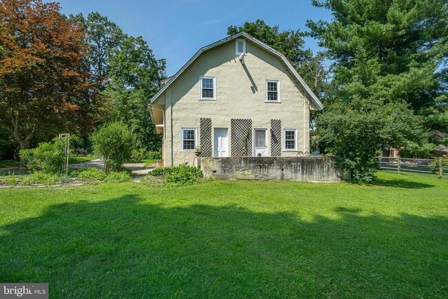 Building Photo - 504 Harriton Rd