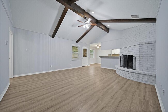 Foto del edificio - 9631 Railton St