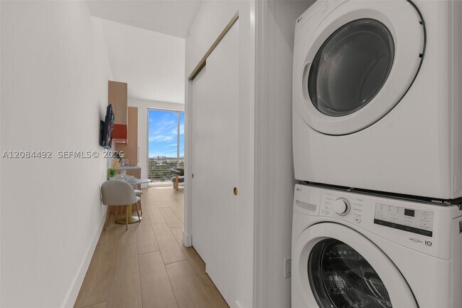 Foto del edificio - 90 NE 32nd St