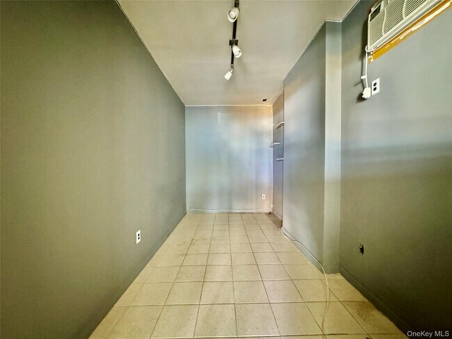 Foto del edificio - 36-15 33rd St