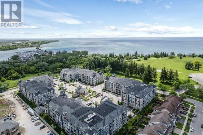 Building Photo - 660 Gordon St