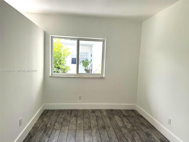 Foto del edificio - 3071 SW 27th Ln