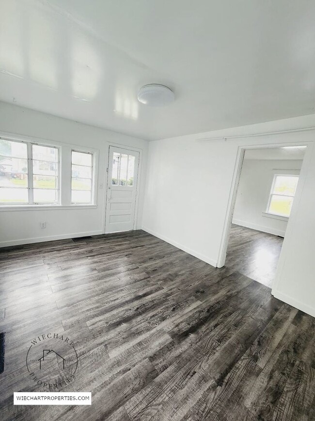 Building Photo - Newly Remodeled 3 Bedroom, 1 Bath Home for...