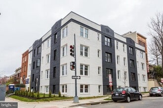 Building Photo - 3101 Sherman Ave NW