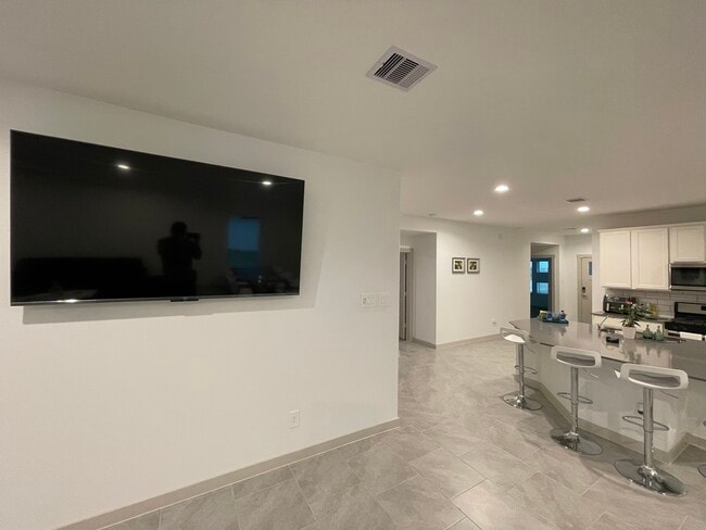 Building Photo - 3902 Itzle Is Ct