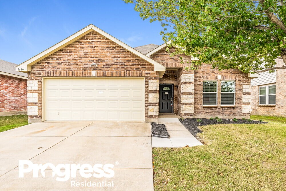 1640 Diamond Lake Trail, Justin, TX 76247 House Rental in Justin, TX