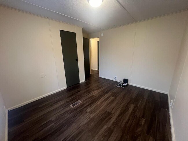 Foto del edificio - 538 9th St SW