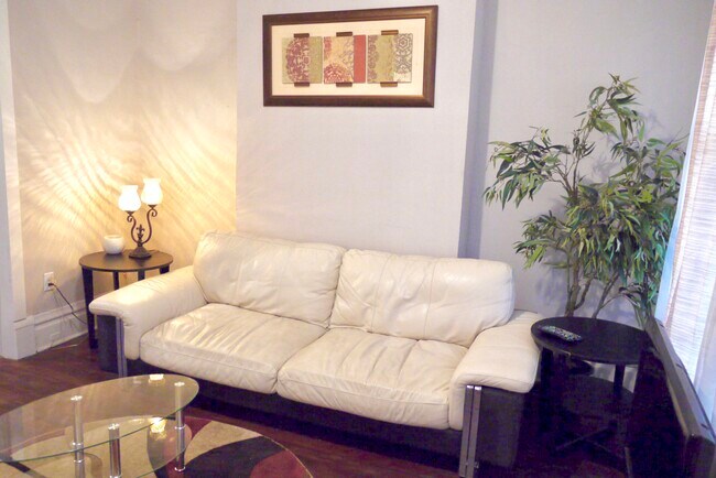 Foto del edificio - 1136 E Livingston Ave