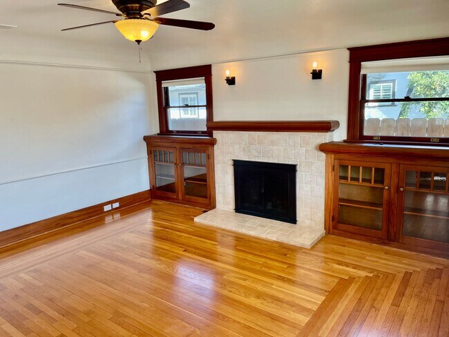 Foto del edificio - Classic NorthPark Craftsman