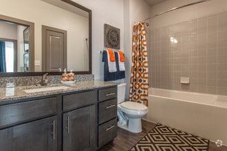 2 Br, Bathroom - Willowbend