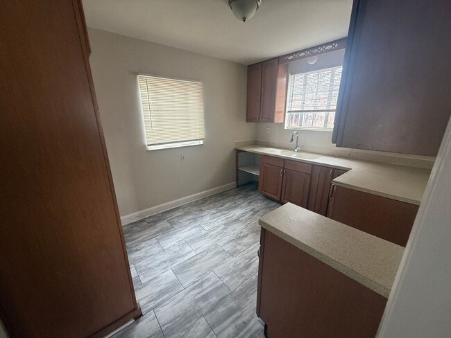 Foto del edificio - 12847 Maiden St