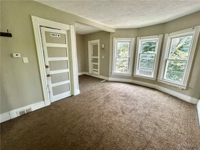 Building Photo - 499 West Ave