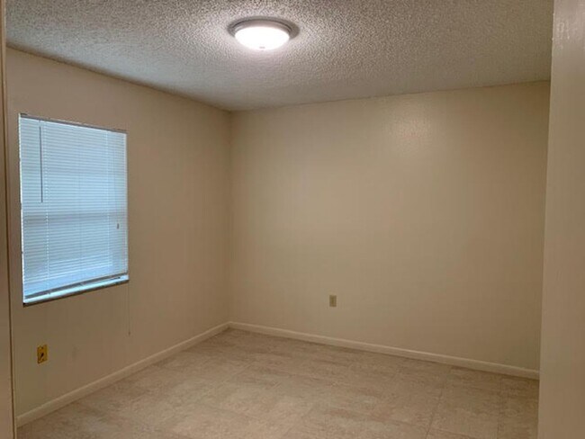 Foto del edificio - E Lemon St Properties