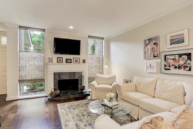 Foto del edificio - 2901 Bammel Ln