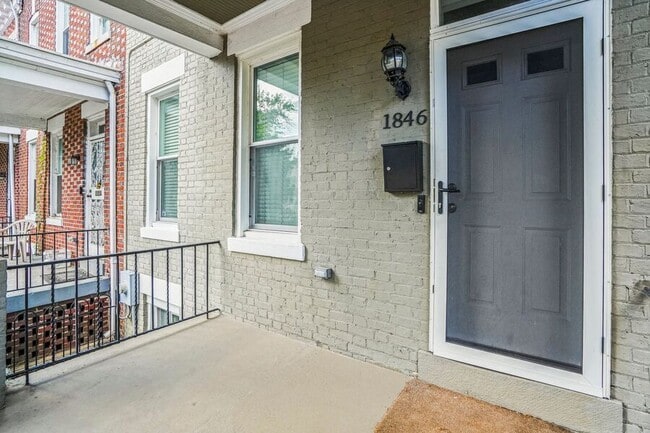 Building Photo - 1846 2nd St NW