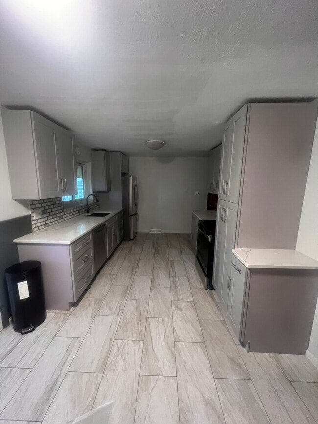 Newly remodeled kitchen - 6359 Yarrow St
