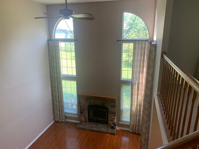 Building Photo - 2326 County Farm Ln