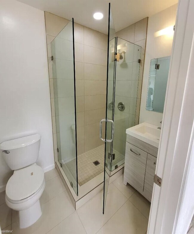 Foto del edificio - 2543 Louis Rd