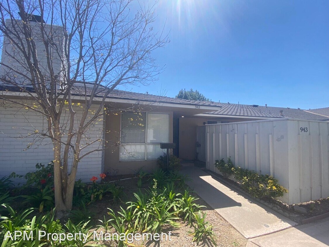2 br, 2 bath House 943 Glencliff Street House Rental in La Habra