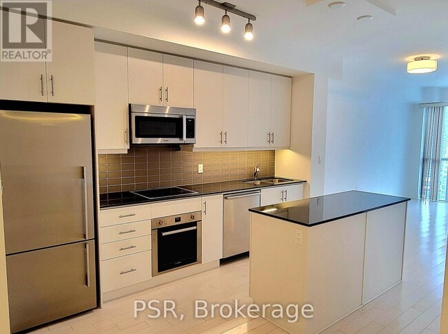 Building Photo - 1 The Esplanade