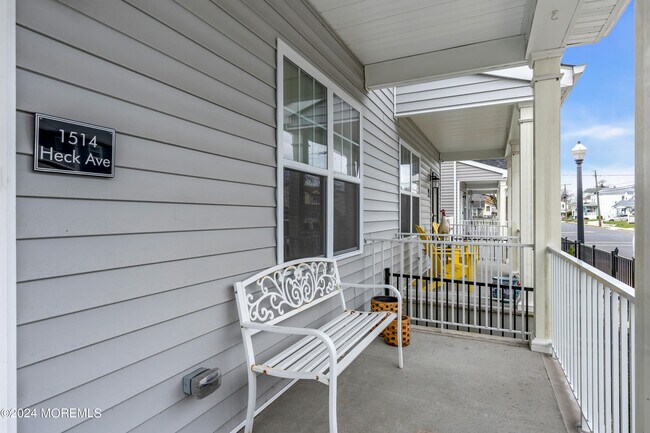 Foto del edificio - 1514 Heck Ave