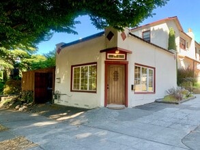 Building Photo - 1200 19th Ave E