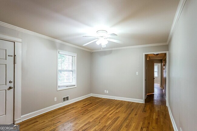 Foto del edificio - 6236 Queens Rd