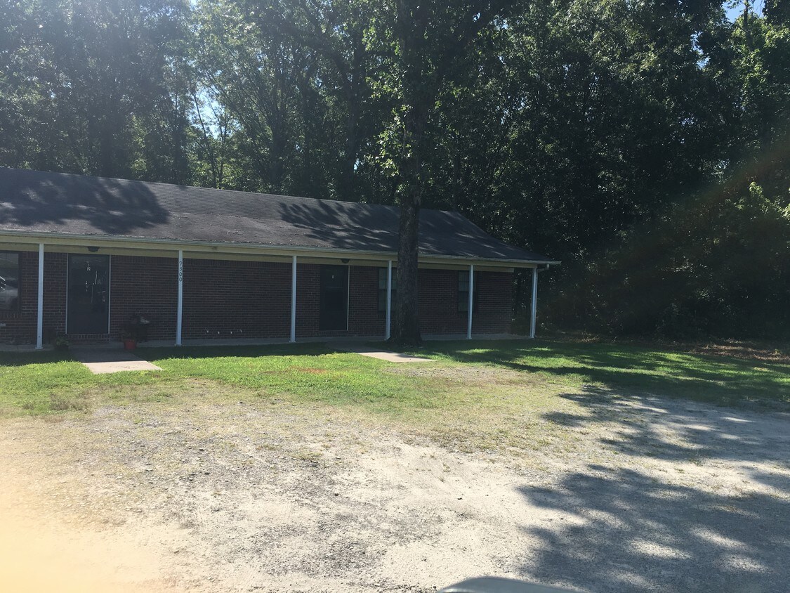 Primary Photo - 9411 Landave Cove