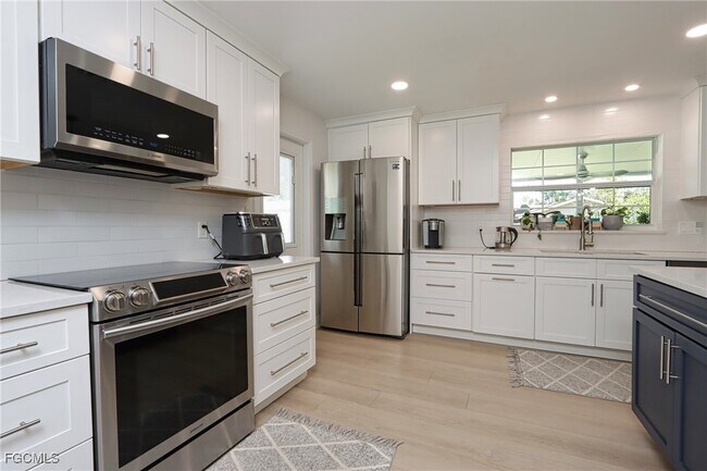 Foto del edificio - 1327 Sunbury Dr