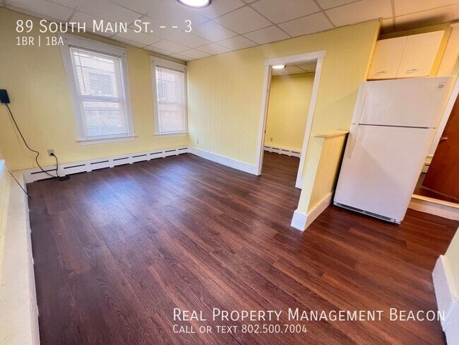 Building Photo - Downtown White River Junction 1 BR $1250 i...