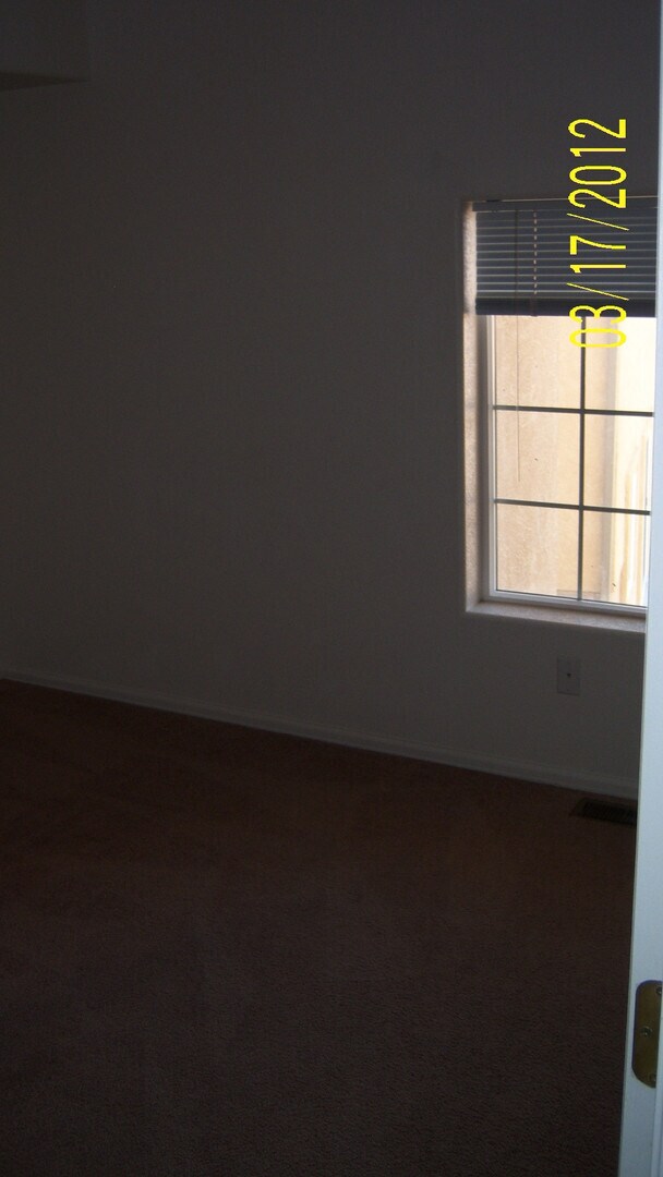 Foto del edificio - In Gated Community 2 Bed 2 Bath Condo 2 Ca...