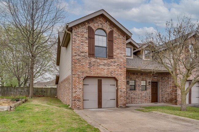 Photo - Peng-4077 Glenstone Apartment