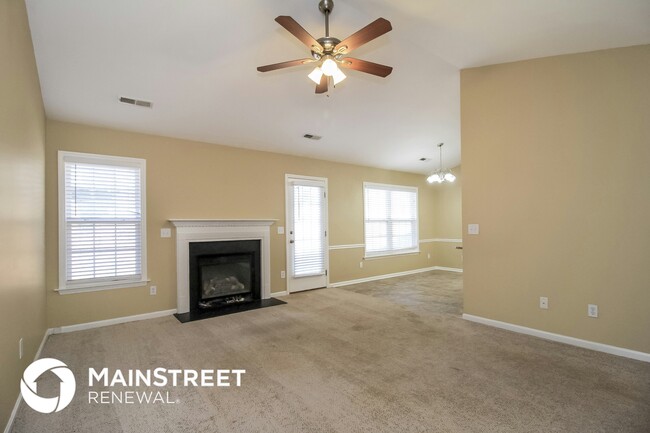 Building Photo - 125 Braeburn Dr