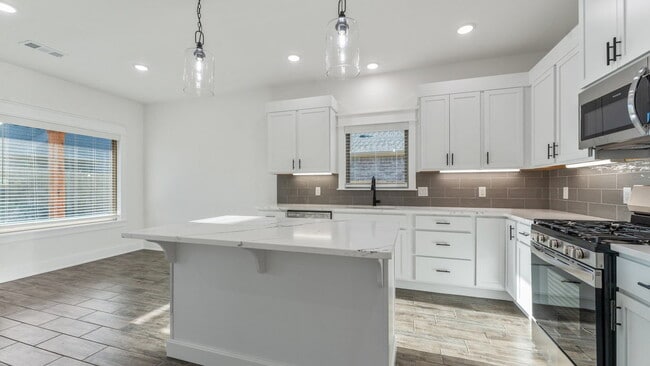 Building Photo - "Brand-new 3-Bedroom Farmington Home with ...