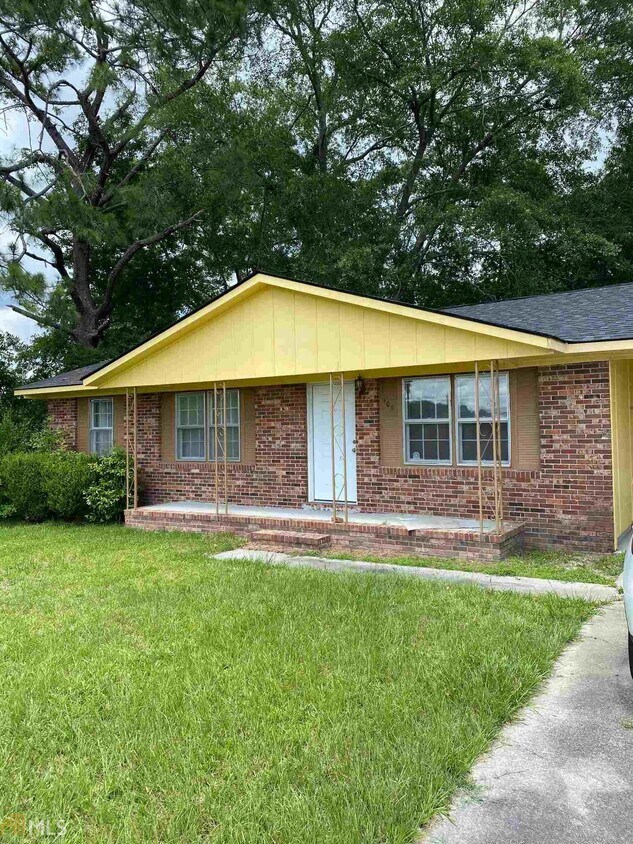Foto principal - 108 Hendrix St