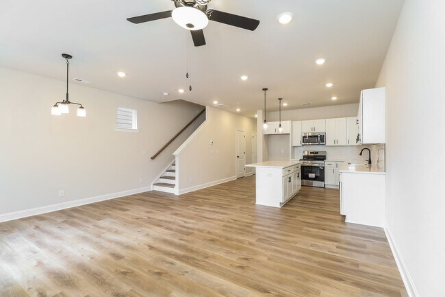 Building Photo - 3607 Corbett St