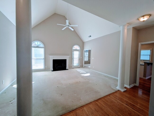 Building Photo - 1362 Valmont Trace NE