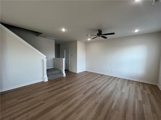 Building Photo - 4808 W Planetree St