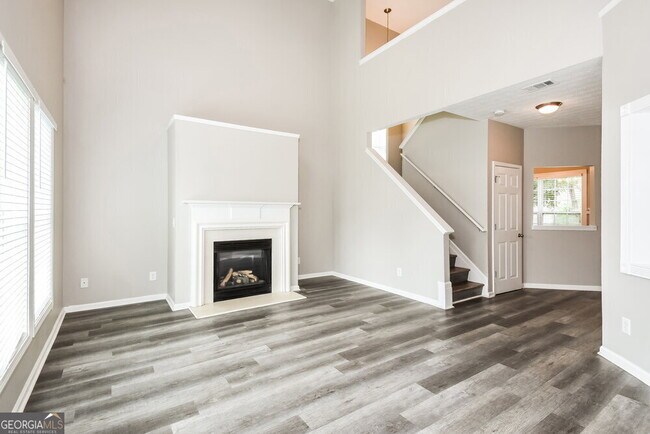 Building Photo - 231 Winterbury Dr