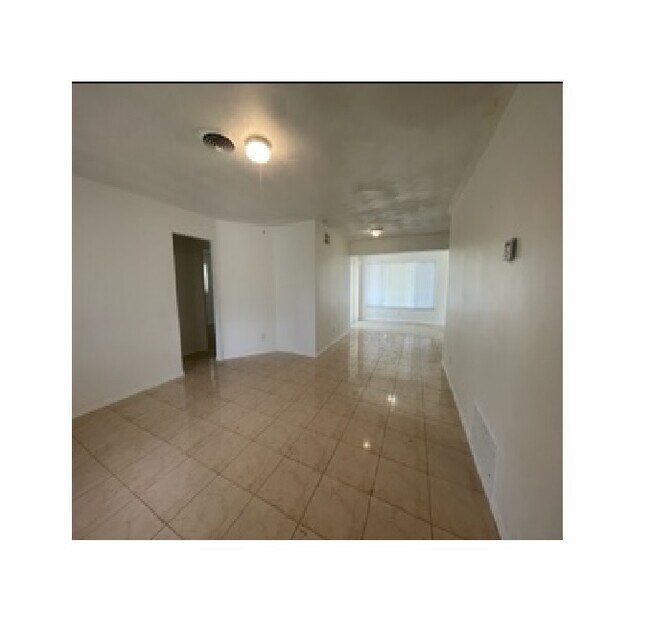 Foto del edificio - 3541 NW 36th Terrace