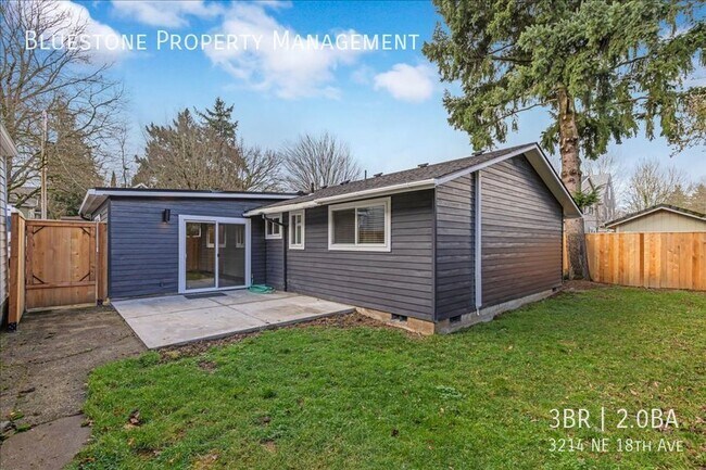 Building Photo - Lovely and fully remodeled 3 bedroom, 2 ba...