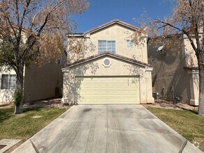 Building Photo - 5449 Dungaree St