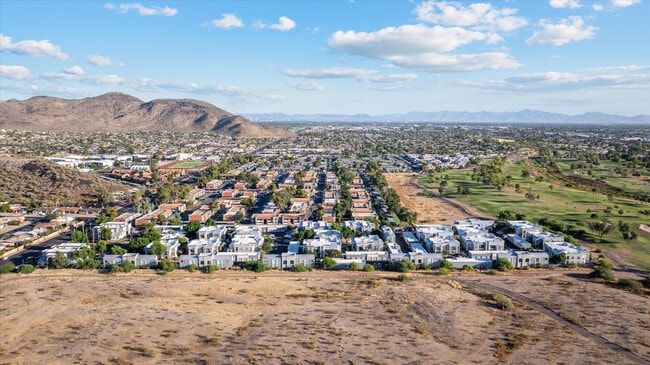 The Turn apartments — community photo - The Turn